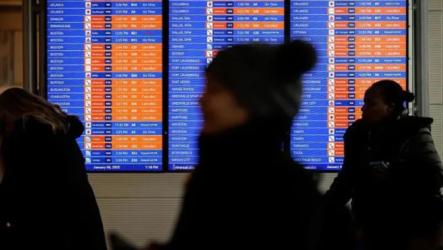 隧道内突遇逆行车辆 车主大叫着避让,香港免费公开资料大全2025最新,动态词语解释落实_探索版V5.77